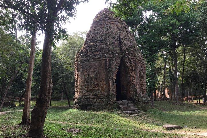 Private One Day Tour To Sombo Prei Kuk, Kompong Kdey Bridge and Kompong Kleang