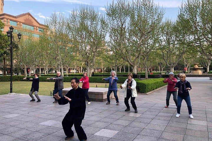 Private Tour:Shanghai Museum, Yu Garden, the Bund+Dinner in Oriental Pearl Tower