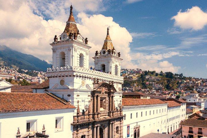 Full Day Quito (City Tour + Middle of the World + Teleferico)