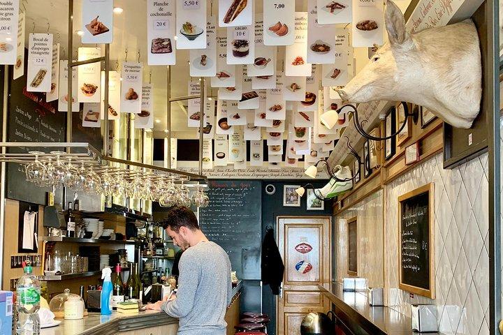 Walk & Wine Tour in the Latin Quarter