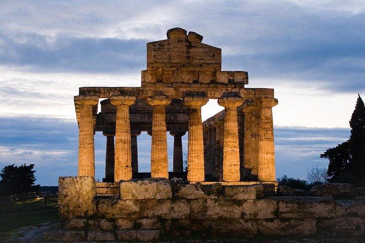 Paestum Private: Temples & Archaeological Museum with Your Local Archaeologist