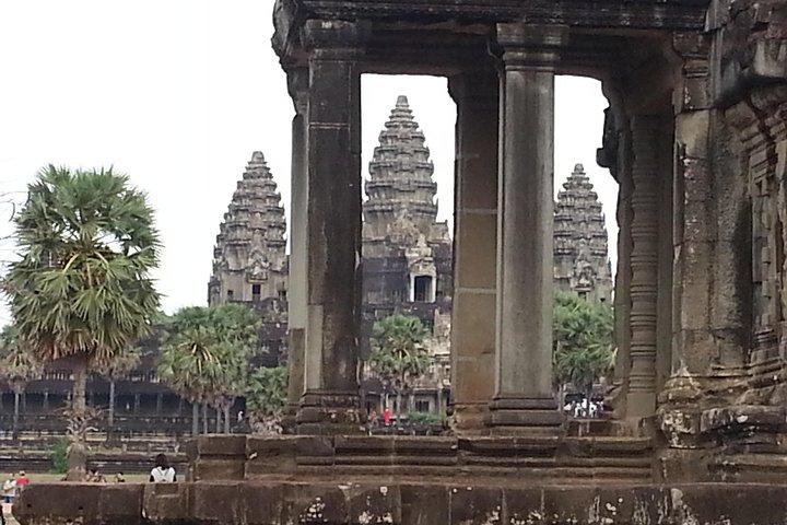 Private 05 Day Tour Siem Reap & Phnom Penh