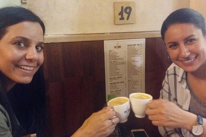 HANOI MICHELIN FOOD TOUR experience: FOOD+DRINK+LOCAL LIFE