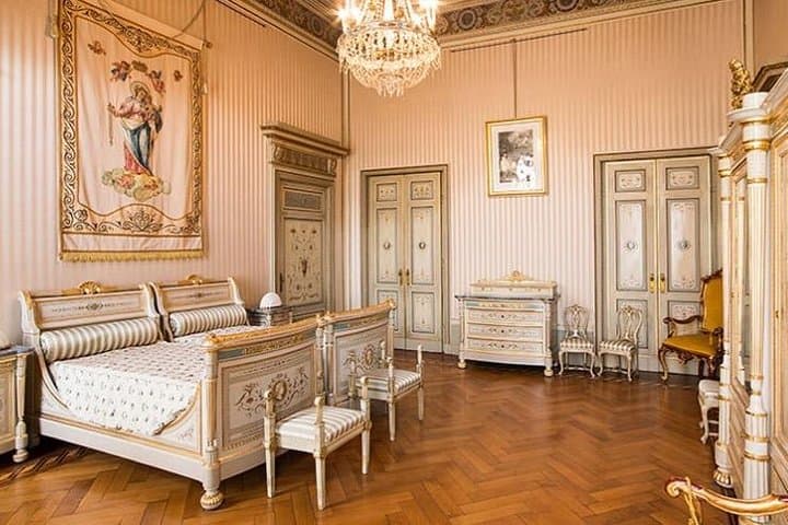 Lake Como and its villas tour