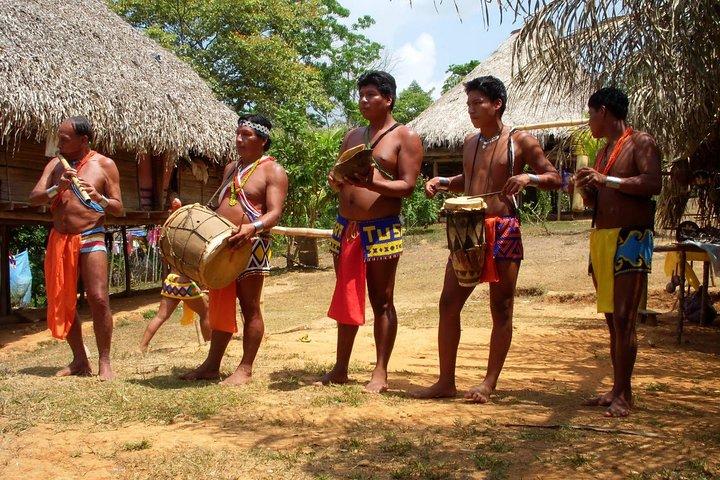 Embera Indigenous community (private min. 2 pax) includes adm fee