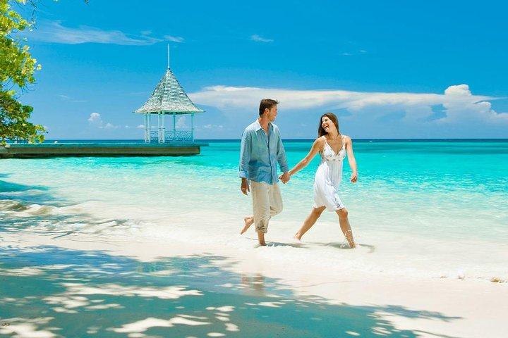3 Days / 2 Nights holiday in Zanzibar