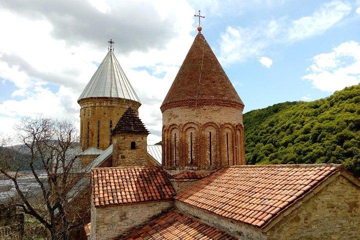 KAZBEGI & GUDAURI Day Tour from Kutaisi