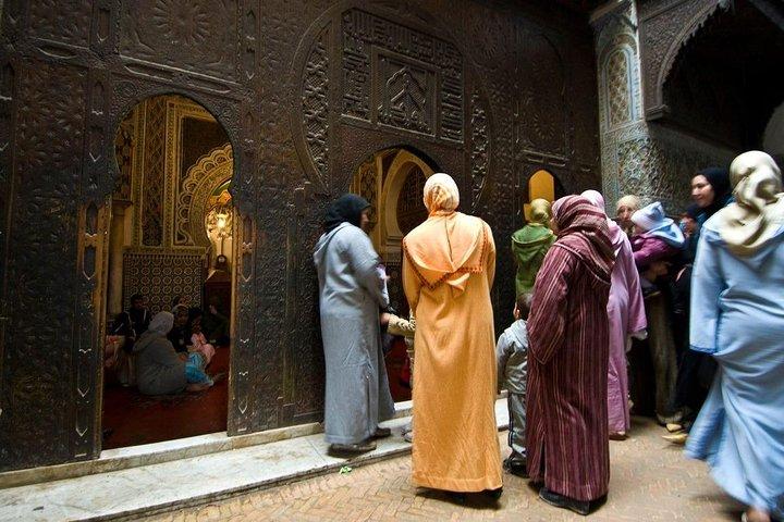 Local guide in Fez for a private Walking Tour