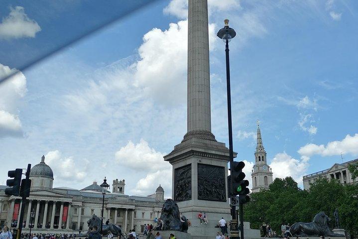 Private Transfer from & to London to with Stopover at Legoland Windsor