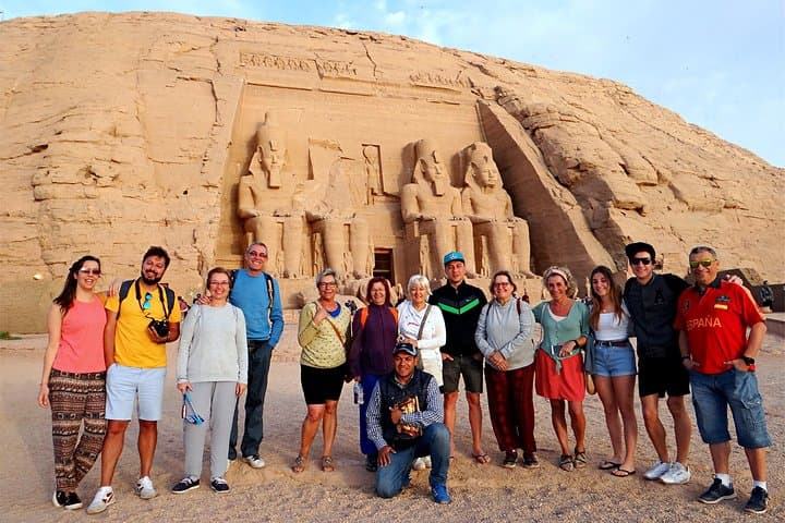 Nile cruise between Luxor and Aswan: Sail the best temples in Egypt