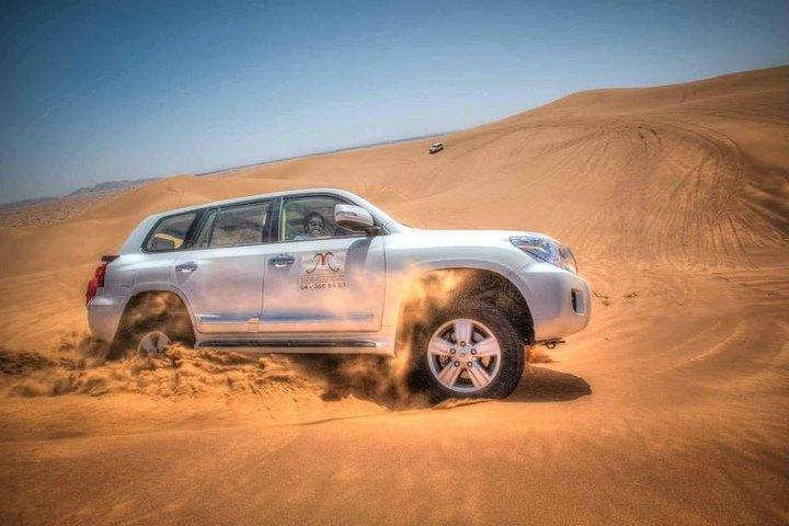 Dubai Red Dune Desert Safari with BBQ Dinner