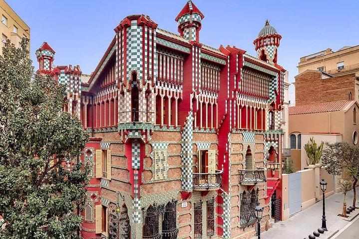 Exclusive Casa Vicens & Park Güell Tour with Official Guide
