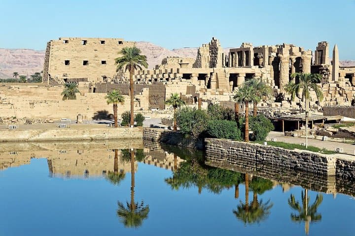 Nile cruise between Luxor and Aswan: Sail the best temples in Egypt