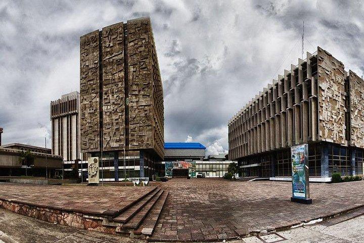 Guatemala city Walking Tour and public bus