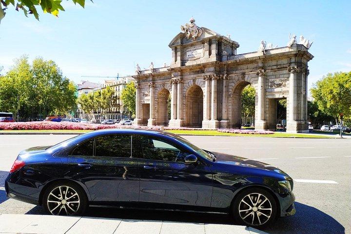 Madrid Barajas Airport Round Trip Private Transfer To Madrid City