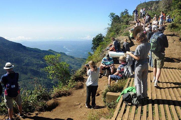4 Days Tour with Hiking and Scenic Train Ride
