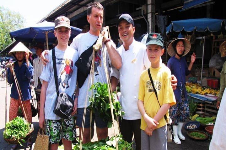 Ho Chi Minh Cooking Class & Market Discovery