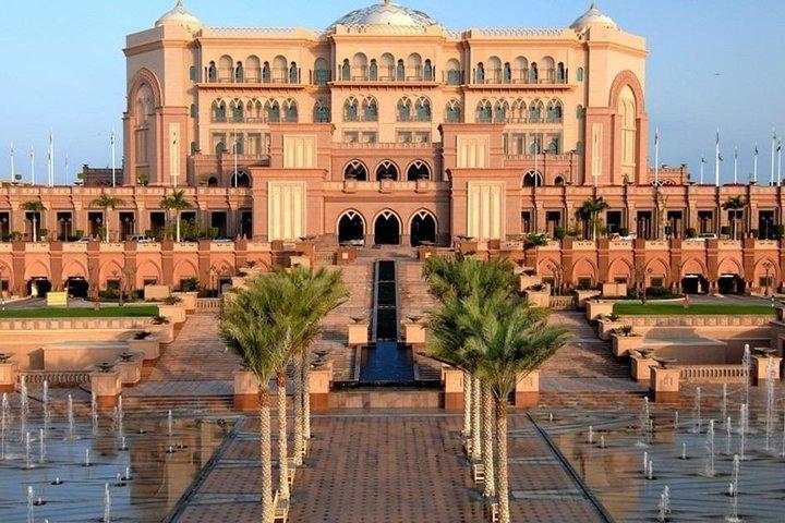 Abu Dhabi Premium City Tour | SZ Mosque, Louver & Qasr Al Watan