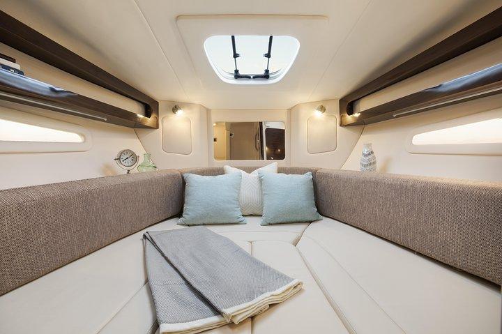 Motor Yacht (2026)Luxury Private Cruise Around Santorini