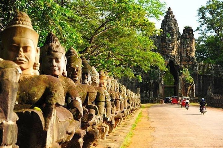 2-Day Angkor Wat Small and Big Circuit - Free Hotel Pick up