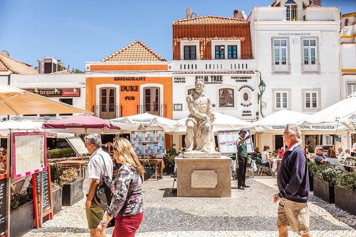 Lisbon Private Custom Tour with a Local, Highlights & Hidden Gems