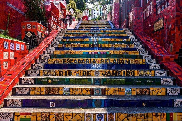 Walking tour of the bohemian neighborhoods of Santa Teresa and Lapa