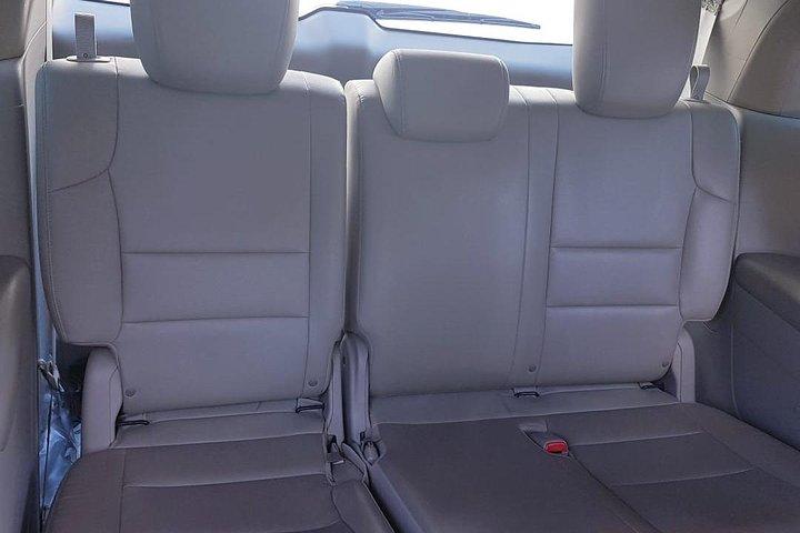 8 Seater Luxury Car / Minivan With Driver - Half/Full Day Dubai ONLY