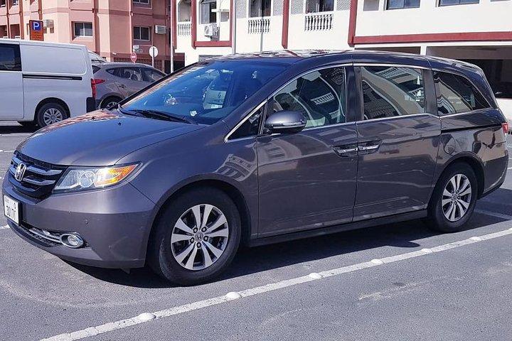 8 Seater Luxury Car / Minivan With Driver - Half/Full Day Dubai ONLY
