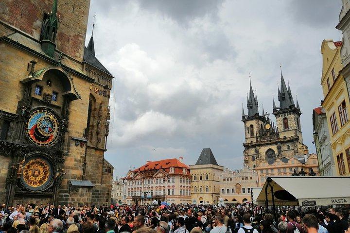 Prague private day tour from Vienna ( local guide )