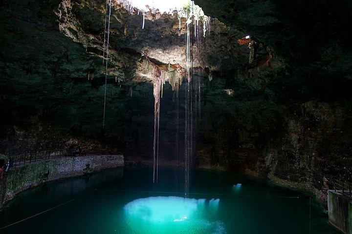 The Best NIGHT SHOW on CHICHEN ITZA. With Lunch Transportation Cenote Valladolid