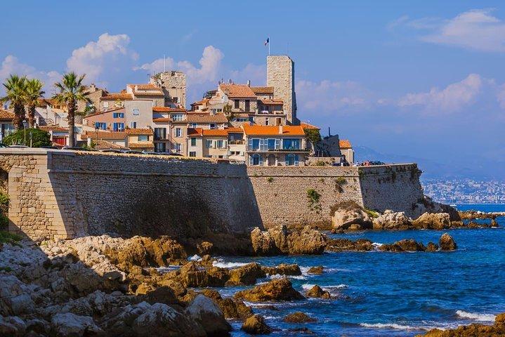 Antibes, Cannes Sightseeing Small Group Half Day Trip from Nice
