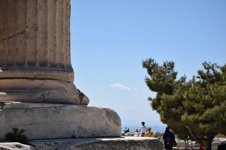 Acropolis & Acropolis Museum Group tour in German