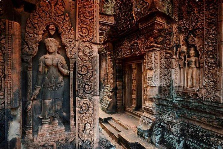 1 Day Angkor Wat with Small Tour, Pre Rup and Banteay Srei tour