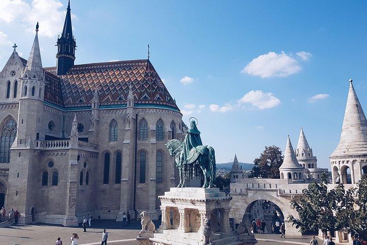 Private transfer from Prague to Budapest with a Sightseeing stop in Bratislava