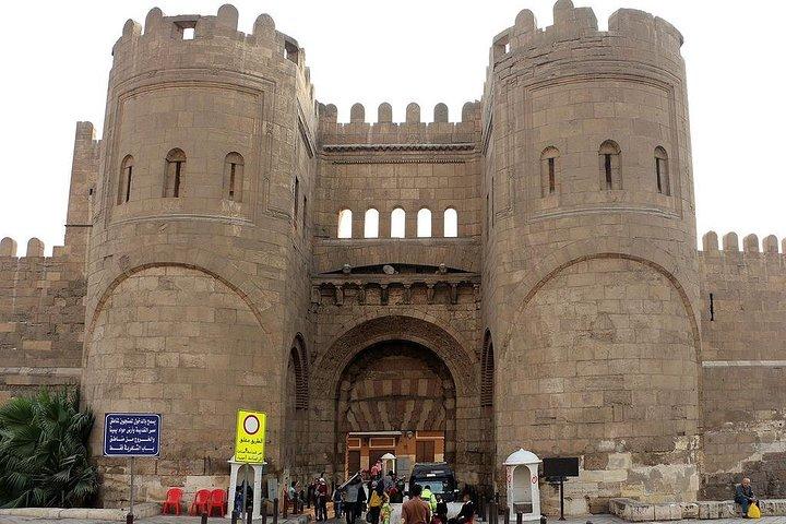 guide on site Day Tour To Alexandria From Cairo