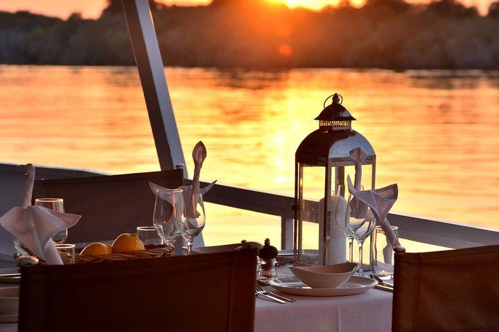 Dinner Cruise on the Zambezi River from Victoria Falls