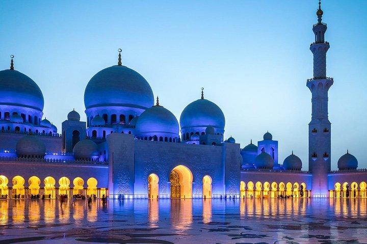 Private Abu Dhabi Tour: Explore the Grand Mosque & Iconic Sights