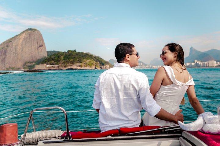 Private Sunset Sailing Tour in Rio de Janeiro