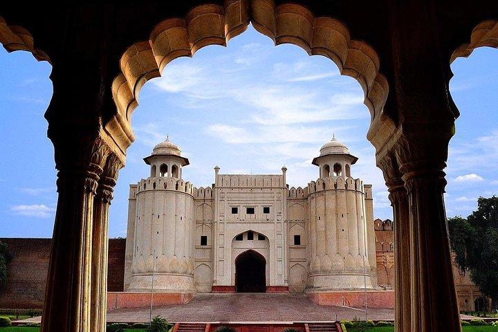 Lahore Full Day Sightseeing Tour