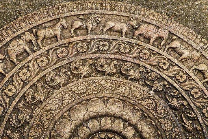 Polonnaruwa Ancient City All Inclusive Day Tour From Colombo