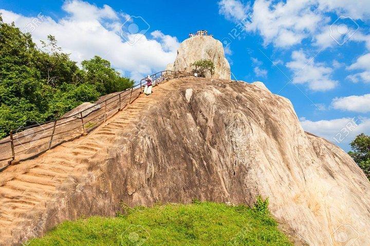 Day Trip to Anuradhapura and Mihinthalaya From Trincomalee