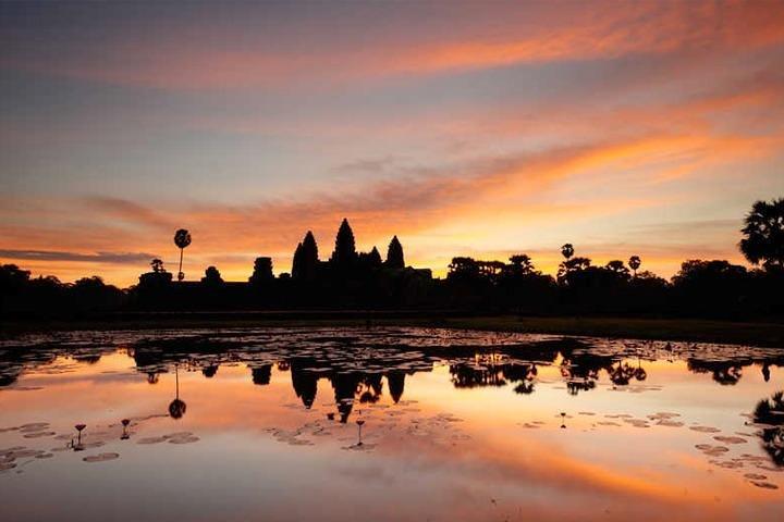 Angkor Wat Sunrise Small-Group Tour From Siem Reap - Free Hotel Pickup