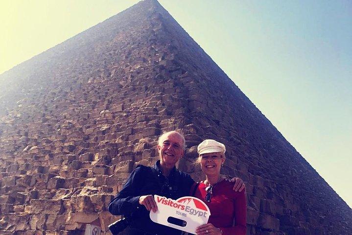 The Pyramids Of Giza&Egyptian Museum / Including Riding camels & lunch