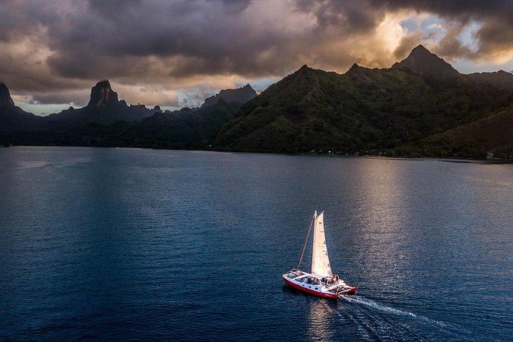 Sunset Cruise : Moorea Sailing on a Catamaran named Taboo