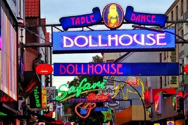 English Reeperbahn Tour – Experience Hamburg’s Sinful Side