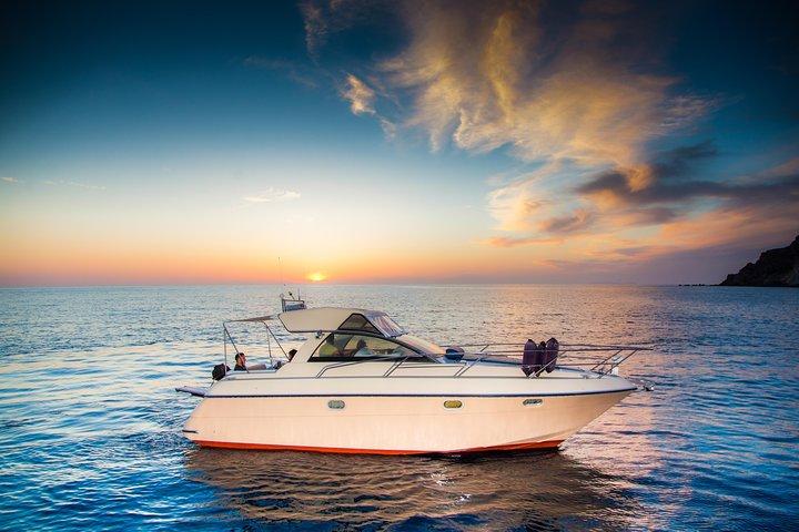 Santorini 5 Hours Private Day Or Sunset Tour with Bbq and Drinks