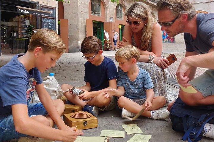 Private Family Treasure Hunt | Guided, fun & 100% Offline | Xventura Barcelona