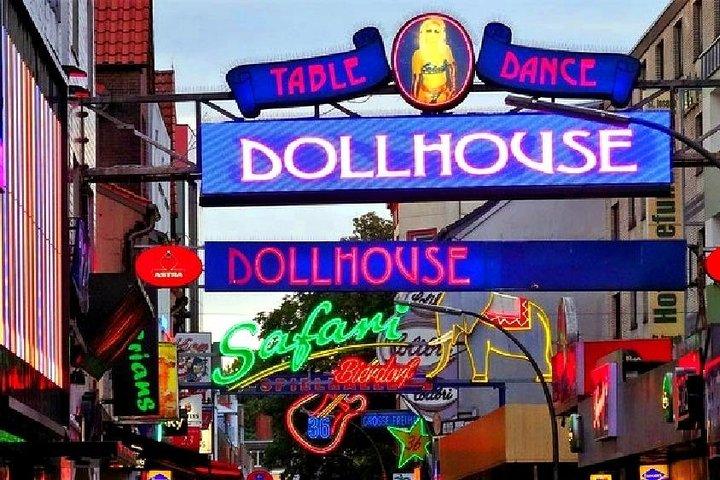 Reeperbahn St. Pauli Tour – pleasure and vice on the neighbourhood