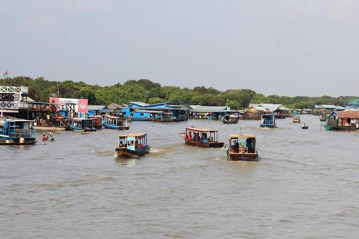 Tonle Sap Lake Sunset Cruise from Siem Reap