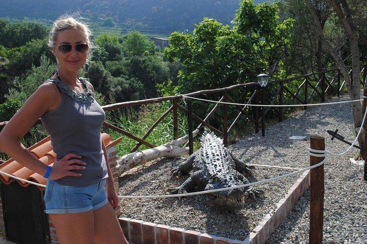 Private Tour of Gole Alcantara with Organic Lunch in "Trattoria"